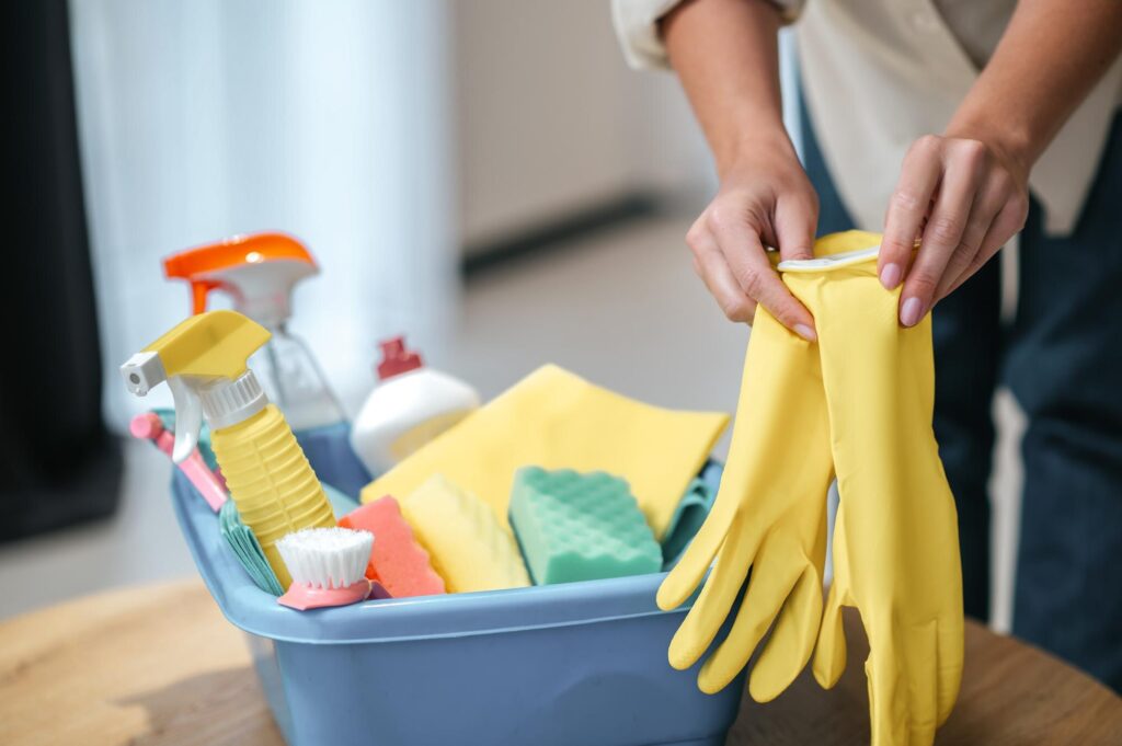 End of Tenancy Cleaning. How to Avoid Conflicts with Your Tenant?